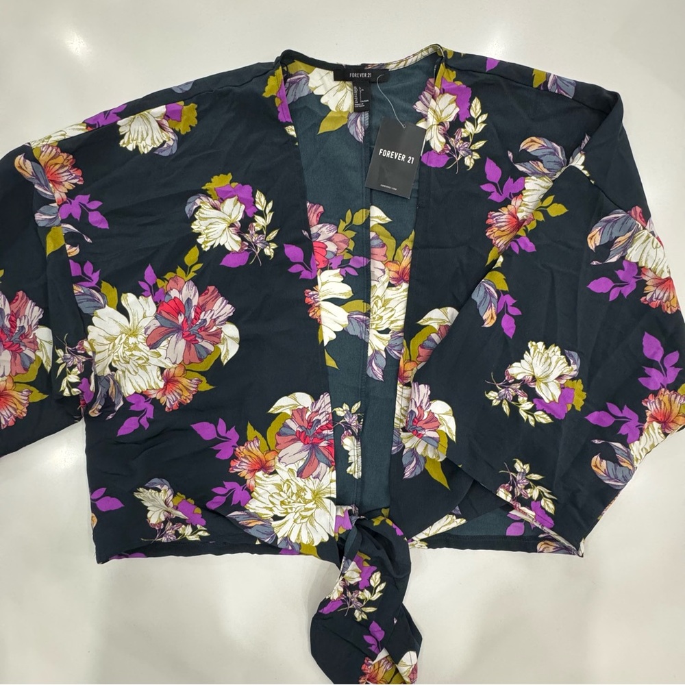 NWT Forever 21 Floral Kimono